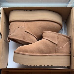 UGG Classic Ultra Mini Platform Boots in Tan 7